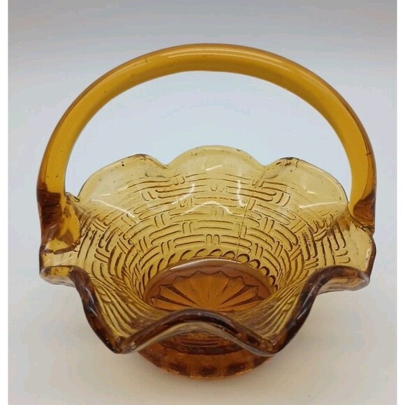 Vtg Amber Glass Basket Weave Mini Ruffled Scalloped edge Handle - Picture 3 of 7